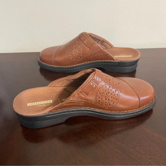 Clarks Collection Soft Cushion Slip On Brown Leather Shoes Womens Size 7.5 M - Picture 5 of 8